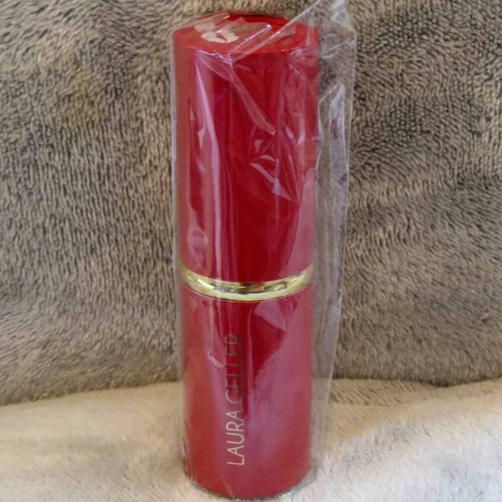 NEW Laura Geller Holiday Red Retractable Airbrush Kabuki Brush Plastic Seal NWOB